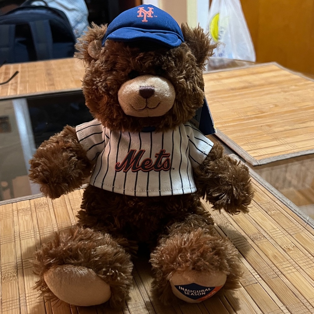 METS. BUILD A BEAR